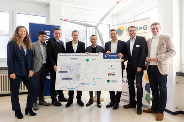 Gruppenfoto mit 8 Personen