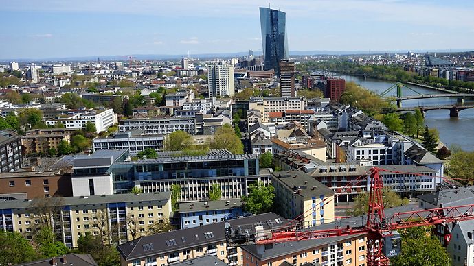 Luftaufnahme von Frankfurter Häuserkomplexen