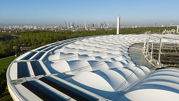 Drohnenaufnahme vom Dach des Deutsche Bank Parks