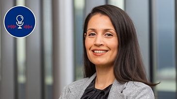 Khatra Hahn mit Podcasticon