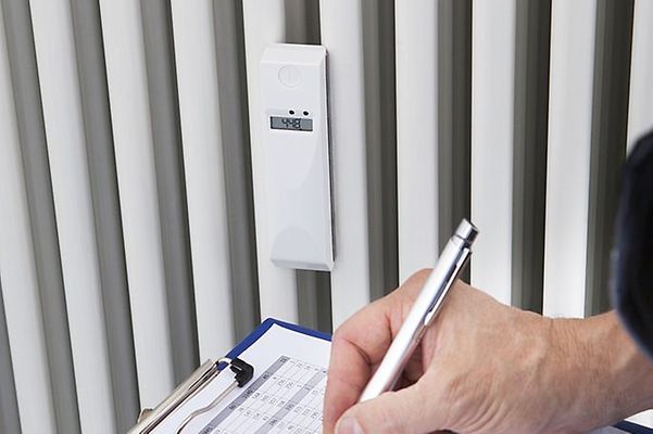 Heizkostenverteiler am Heizkörper