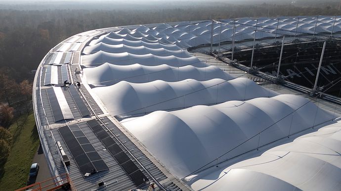 Das Frankfurter Fußballstadion Deutsche Bank Park von oben