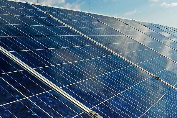 Photovoltaikanlage auf Immobiliendach